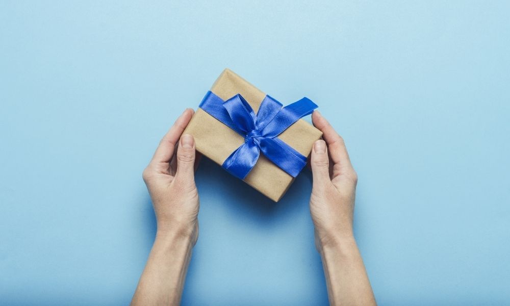 Tips for Choosing and Giving a Memorable Gift